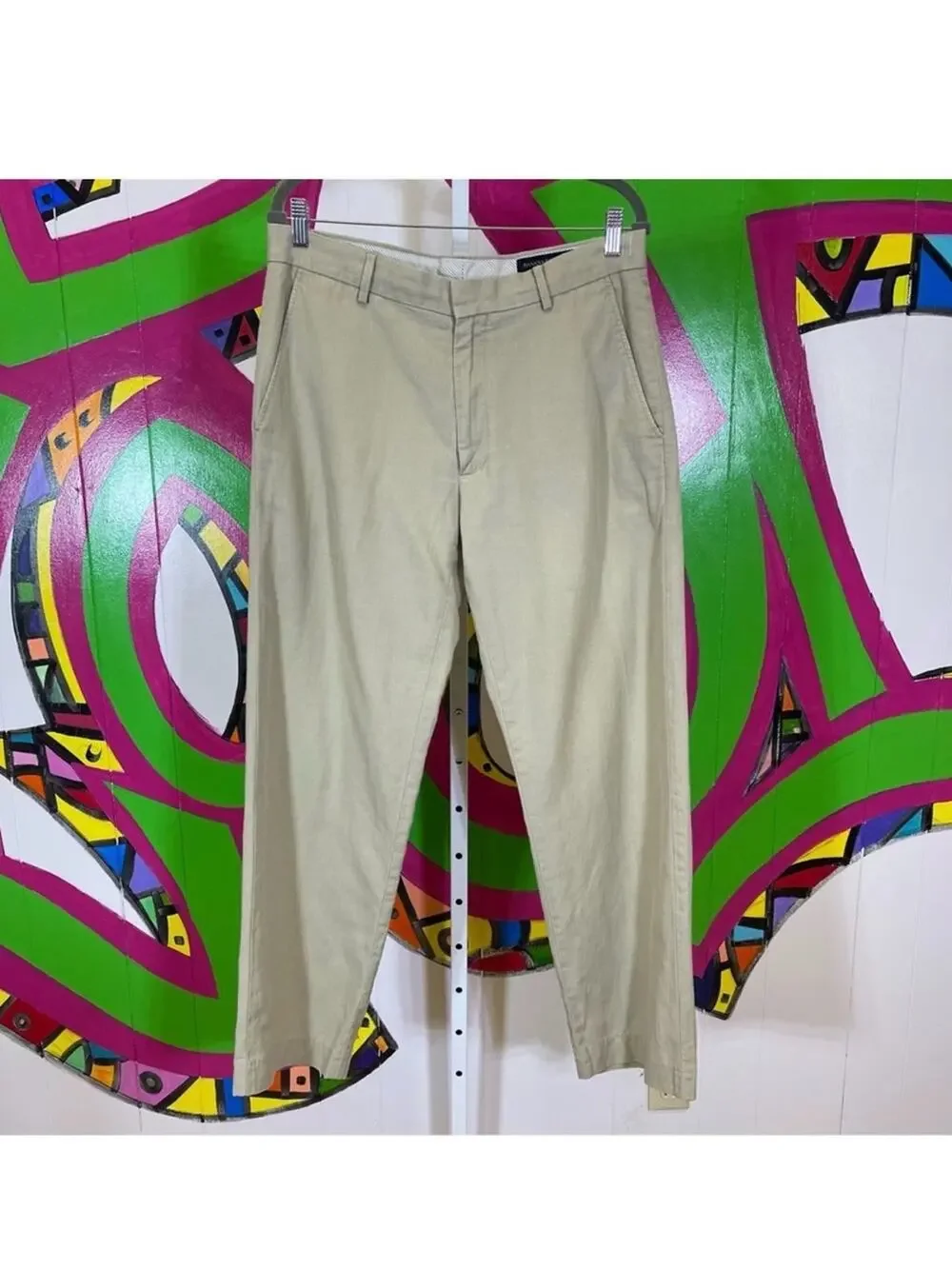 Banana Republic, Khaki Trousers. Size 33/32. Excellent condition!